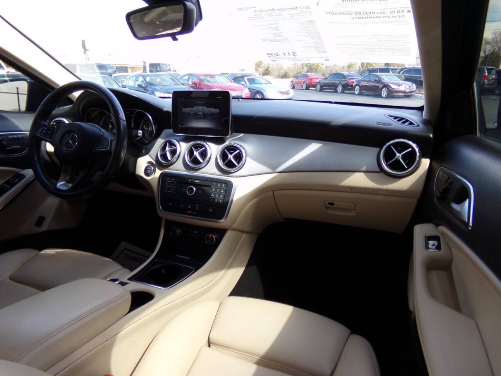 2017 Mercedes-Benz GLA-Class Image 23