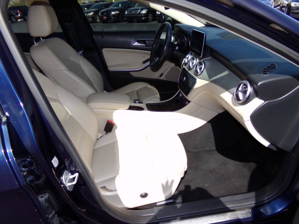 2017 Mercedes-Benz GLA-Class Image 25