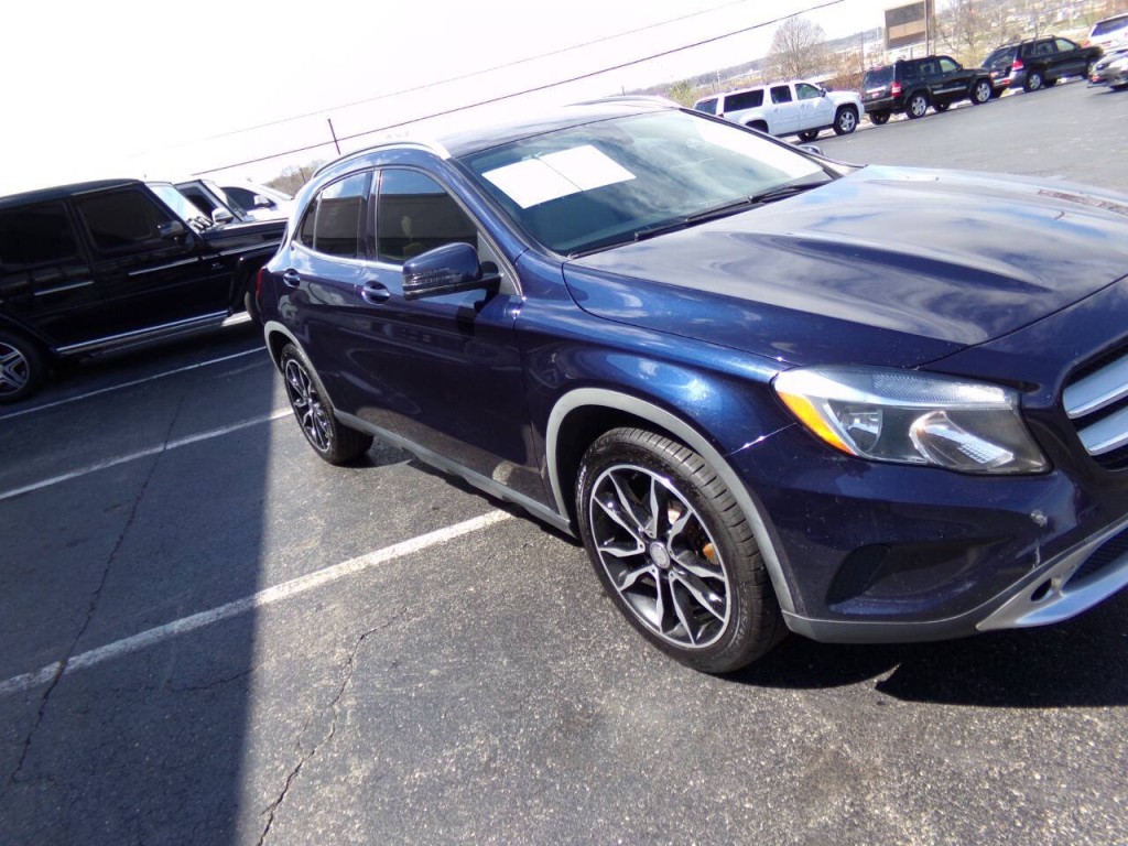 2017 Mercedes-Benz GLA-Class Image 40