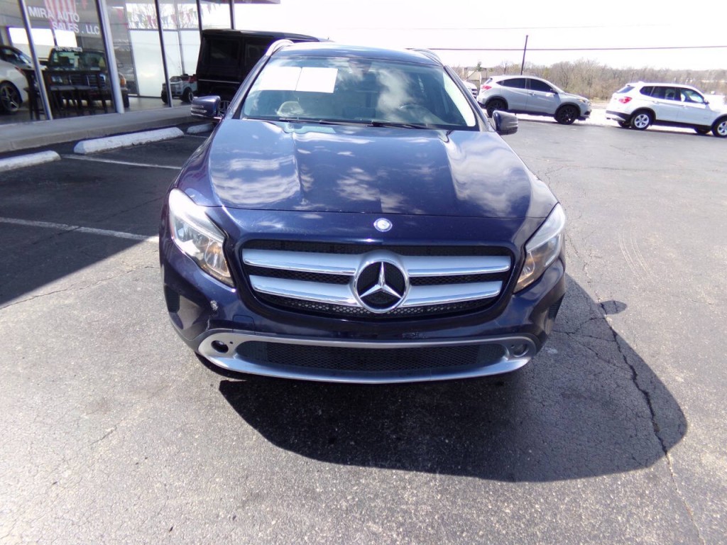 2017 Mercedes-Benz GLA-Class Image 41