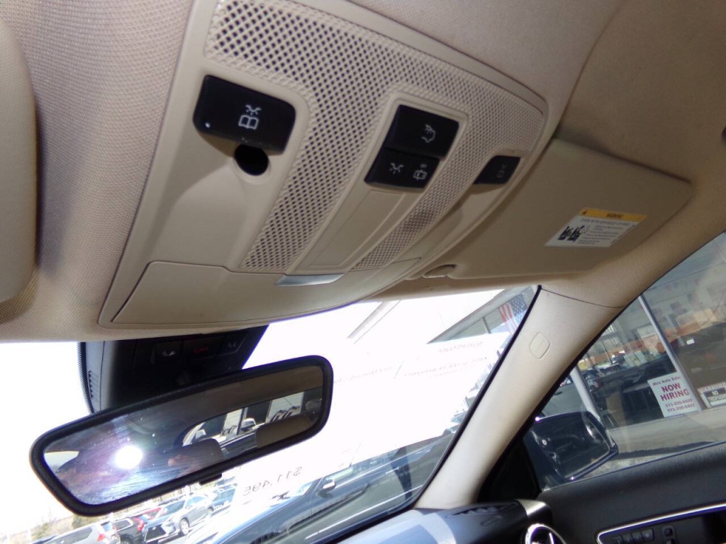 2017 Mercedes-Benz GLA-Class Image 56