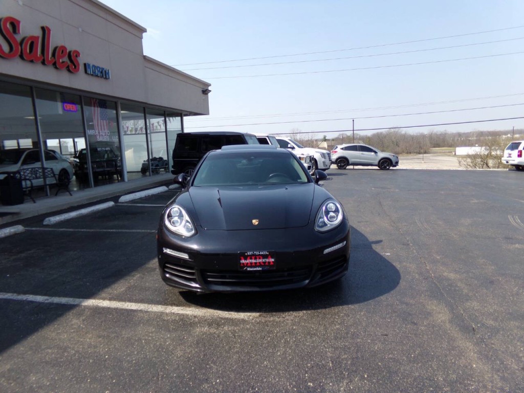 2014 Porsche Panamera Image 3