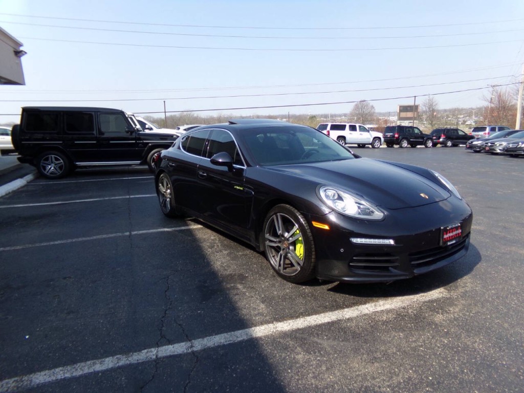 2014 Porsche Panamera Image 4