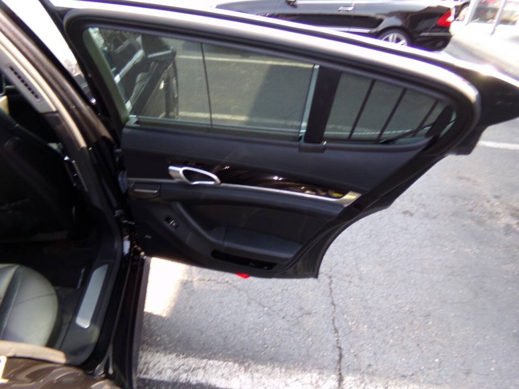 2014 Porsche Panamera Image 29