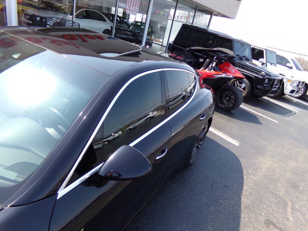 2014 Porsche Panamera Image 39