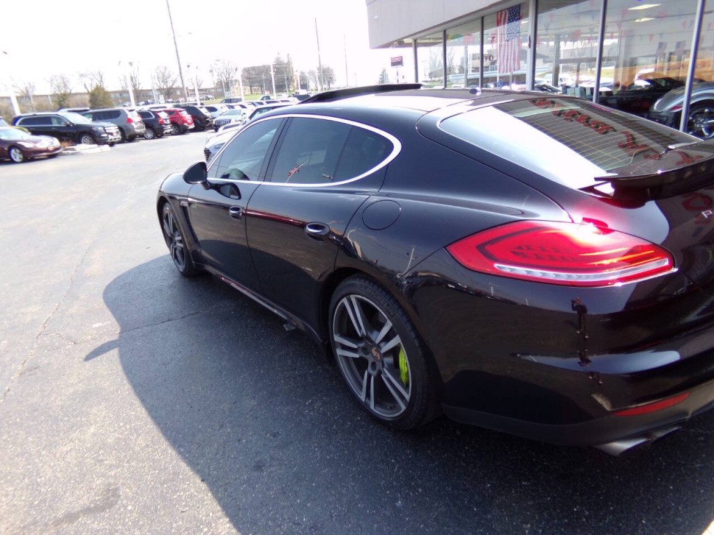 2014 Porsche Panamera Image 41
