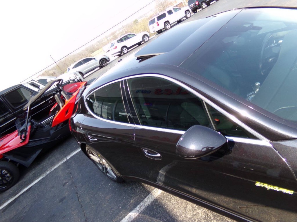 2014 Porsche Panamera Image 46