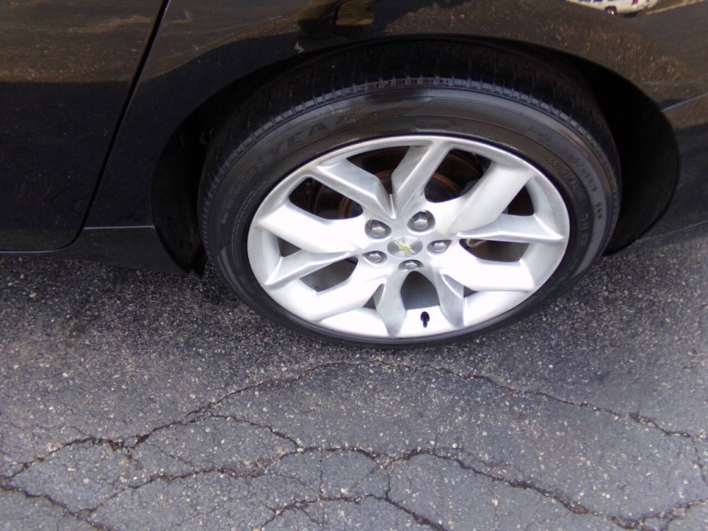 2017 Chevrolet Impala Image 35