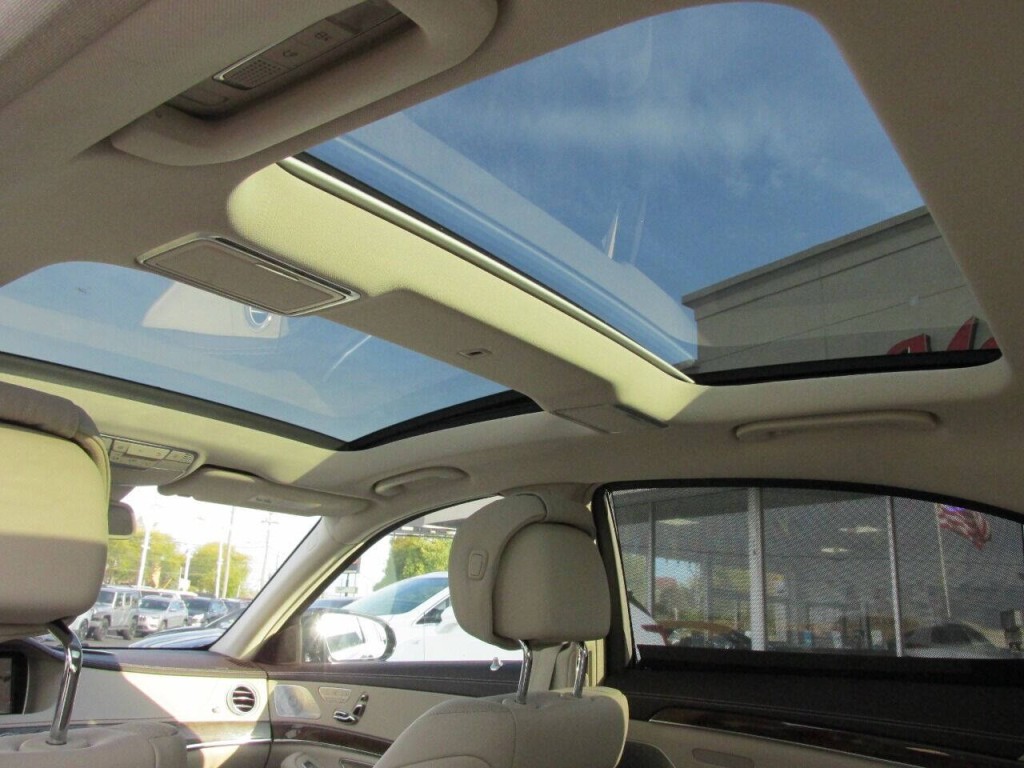 2015 Mercedes-Benz S-Class Image 19
