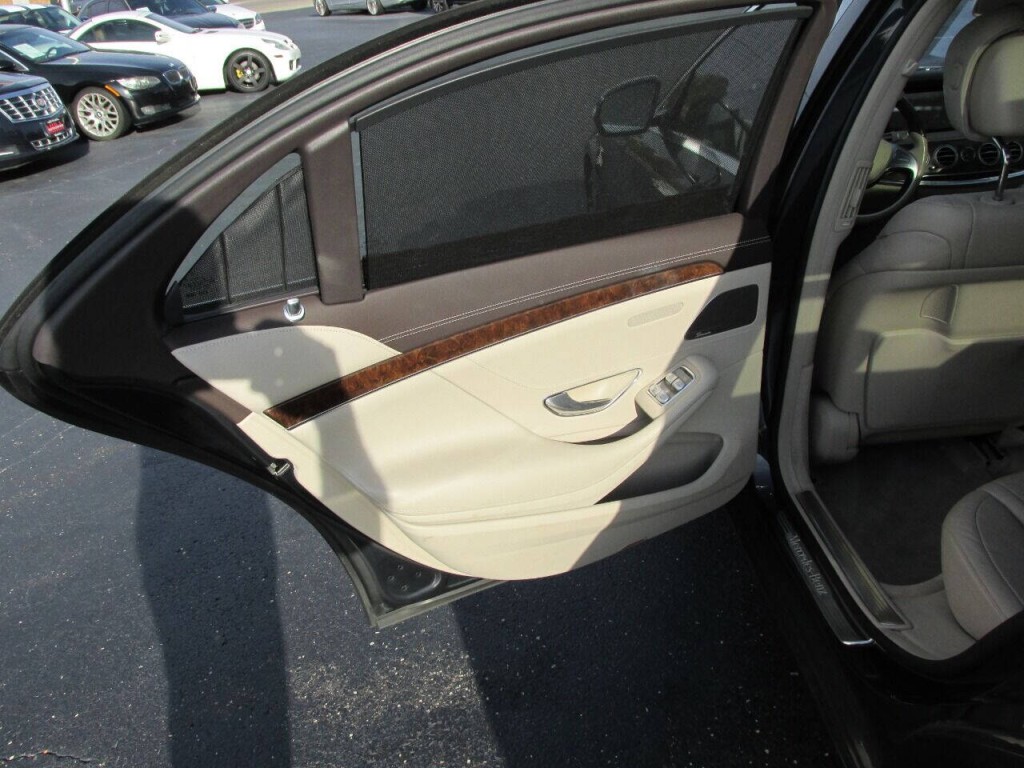 2015 Mercedes-Benz S-Class Image 21