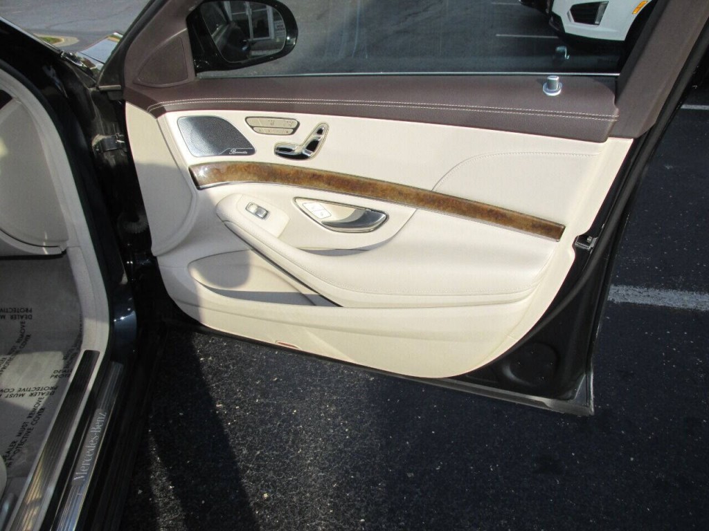 2015 Mercedes-Benz S-Class Image 37
