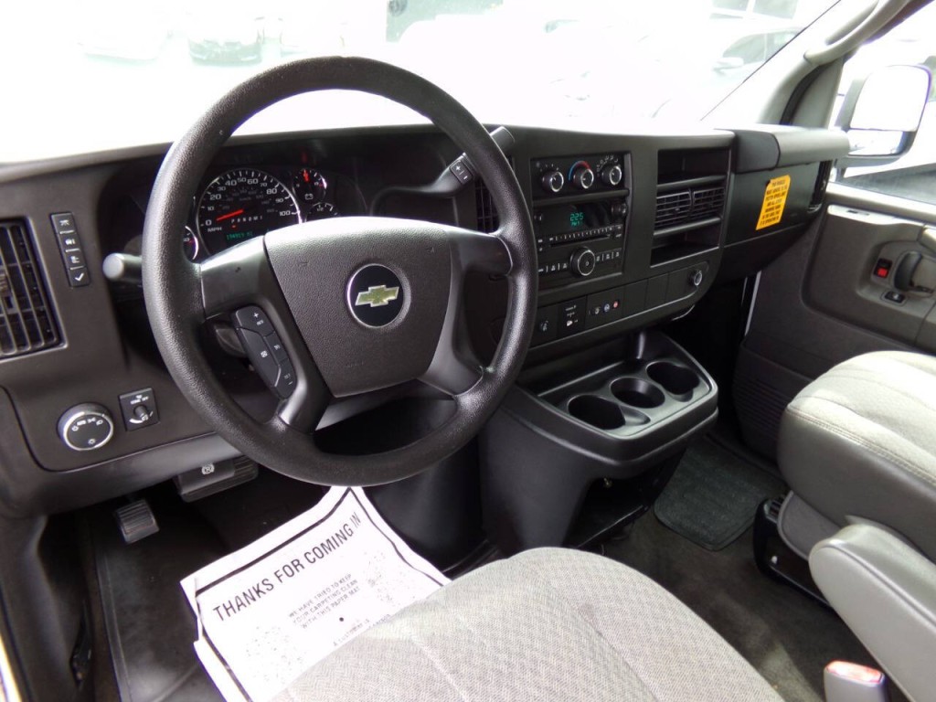 2013 Chevrolet Express Image 6