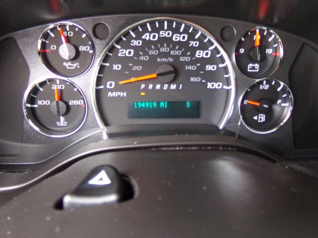 2013 Chevrolet Express Image 10