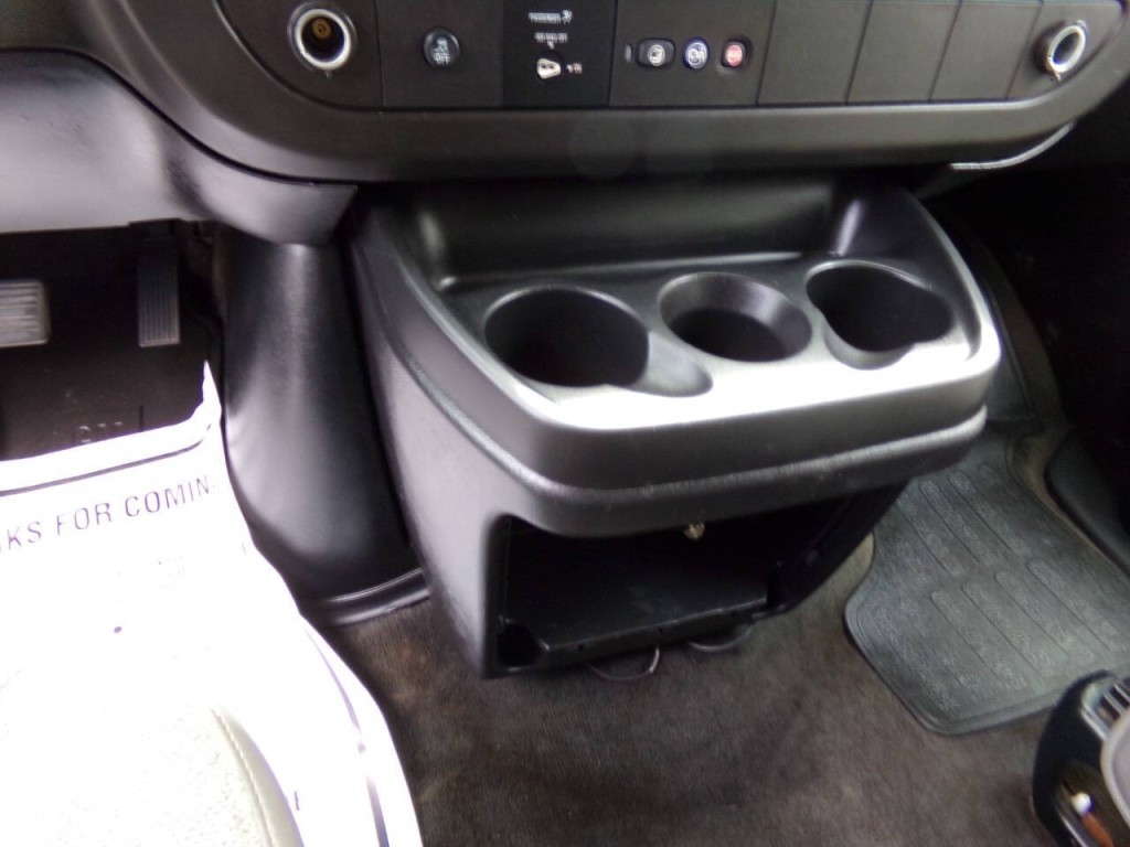 2013 Chevrolet Express Image 14
