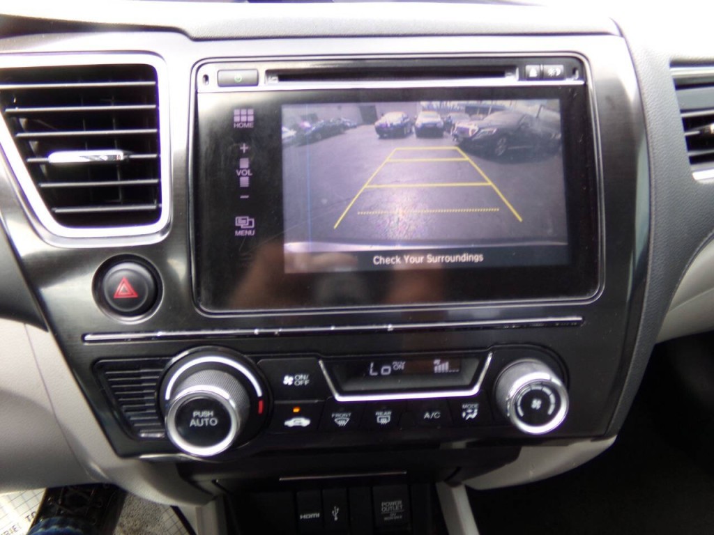 2015 Honda Civic Image 17