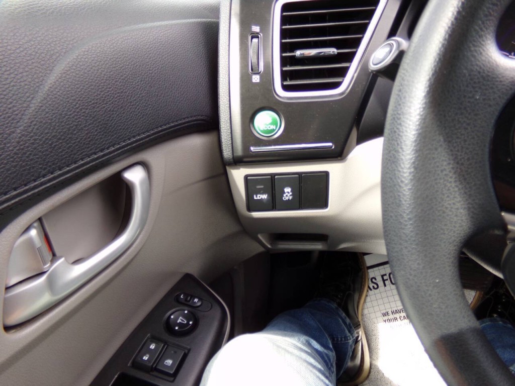 2015 Honda Civic Image 23