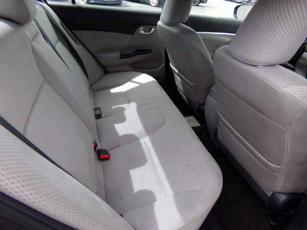 2015 Honda Civic Image 31
