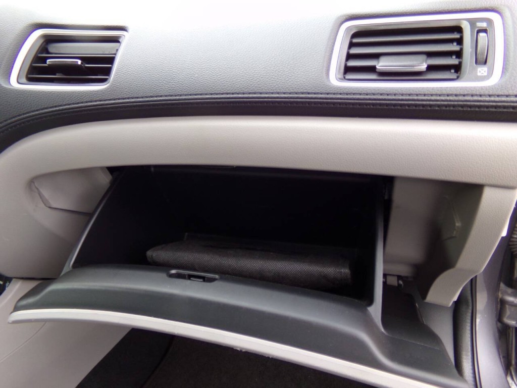 2015 Honda Civic Image 36