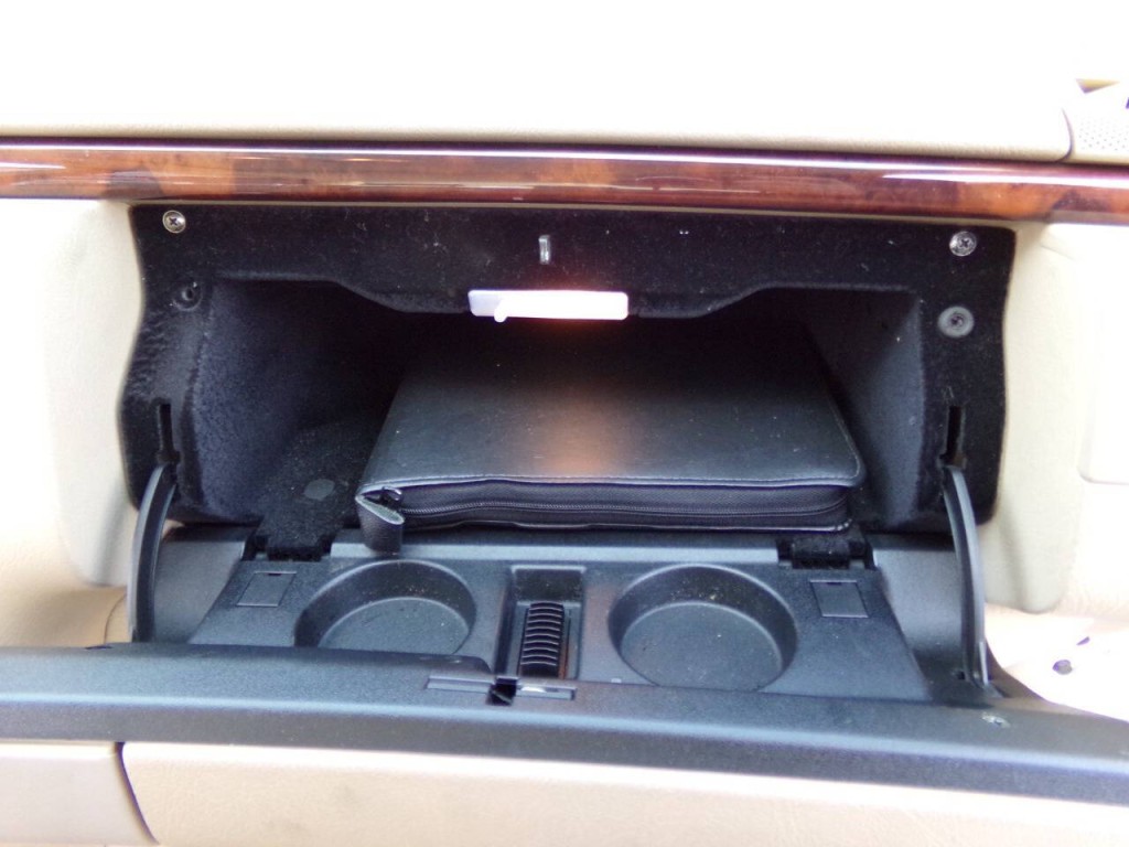 1999 Mercedes-Benz E-Class Image 28