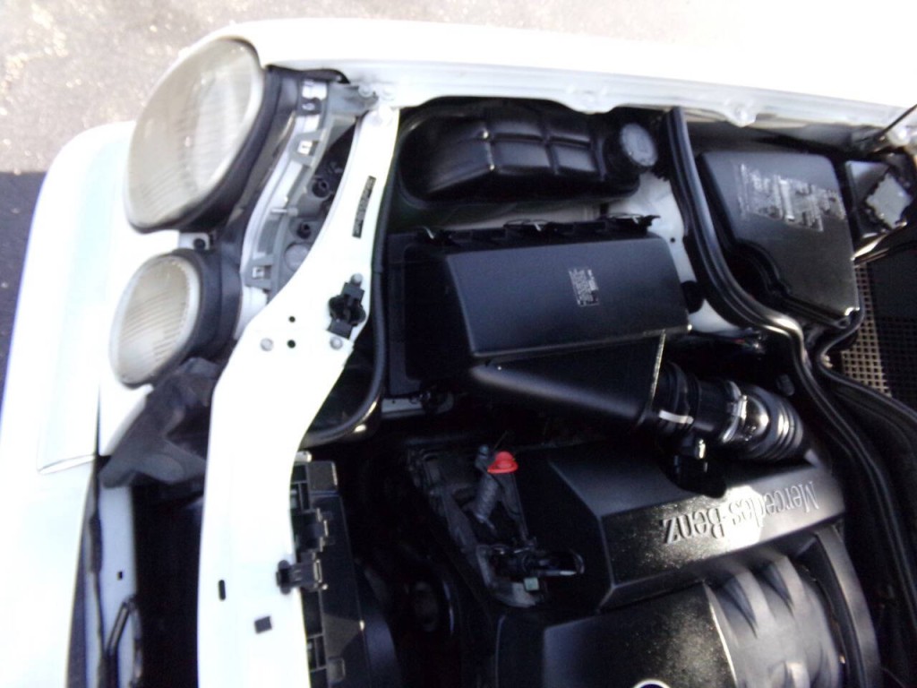 1999 Mercedes-Benz E-Class Image 45