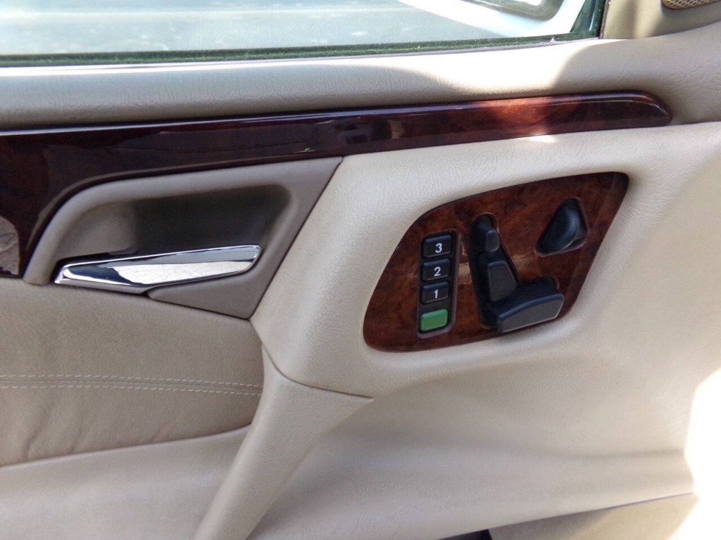 1999 Mercedes-Benz E-Class Image 50