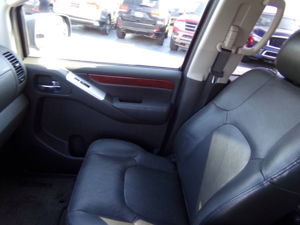 2008 Nissan Pathfinder Image 24