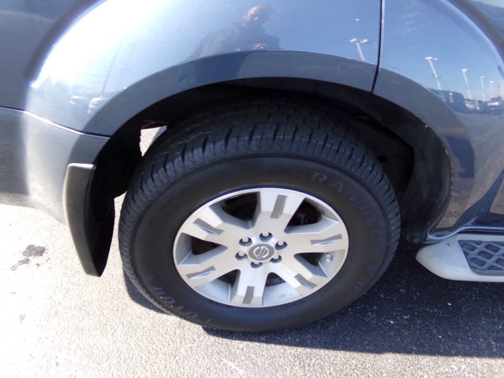 2008 Nissan Pathfinder Image 35