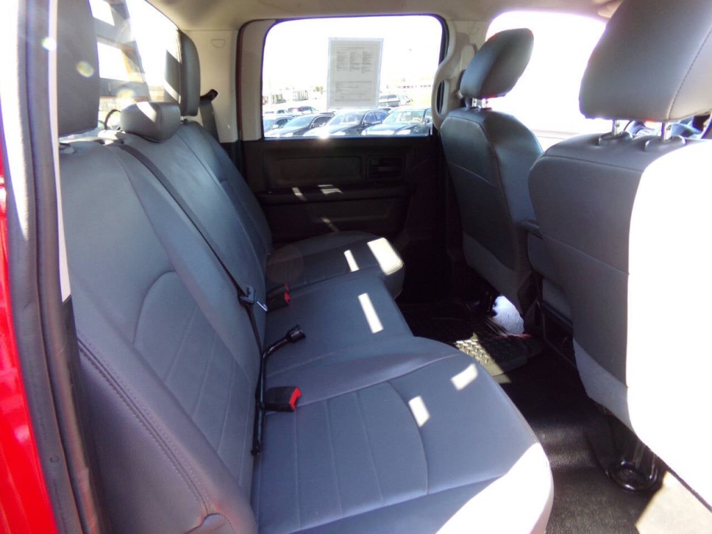 2017 RAM 3500 Image 19