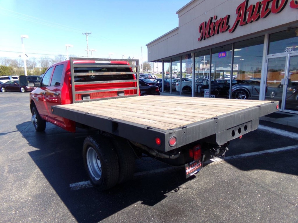 2017 RAM 3500 Image 32