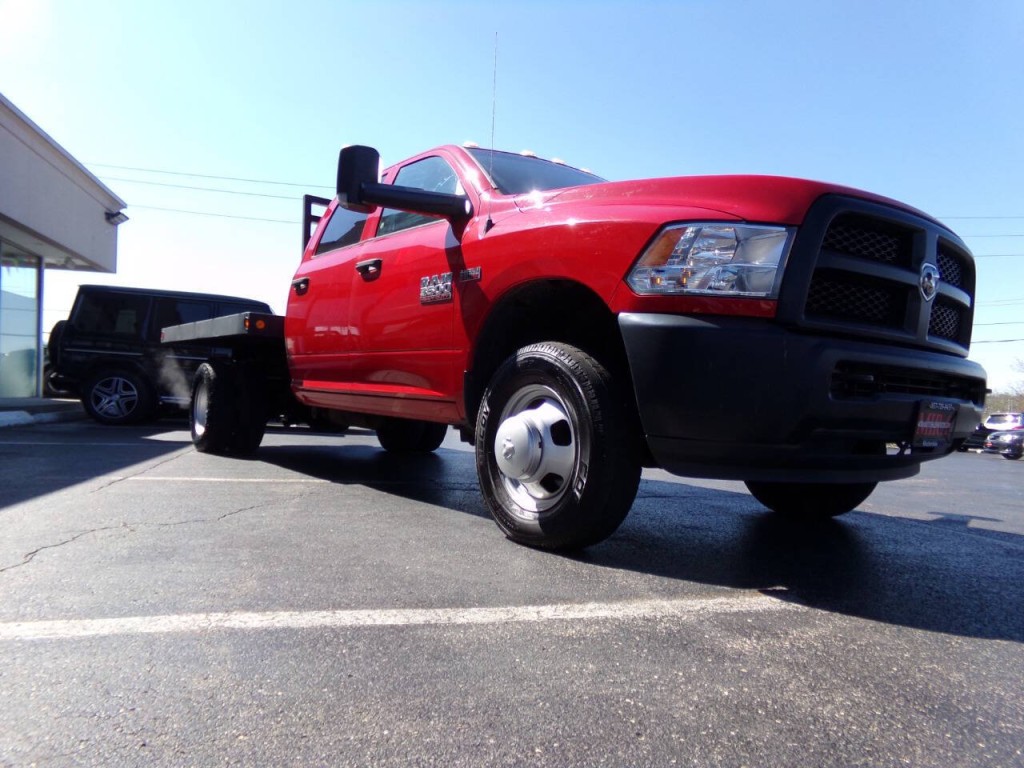 2017 RAM 3500 Image 34