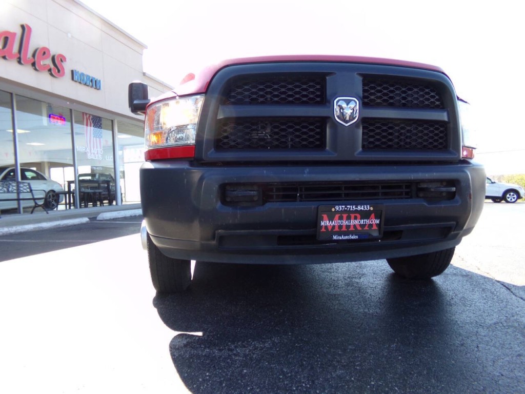 2017 RAM 3500 Image 36