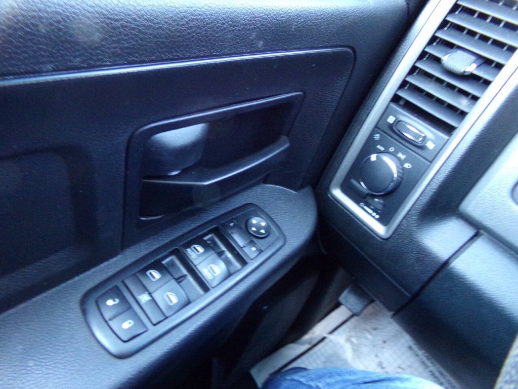 2017 RAM 3500 Image 48