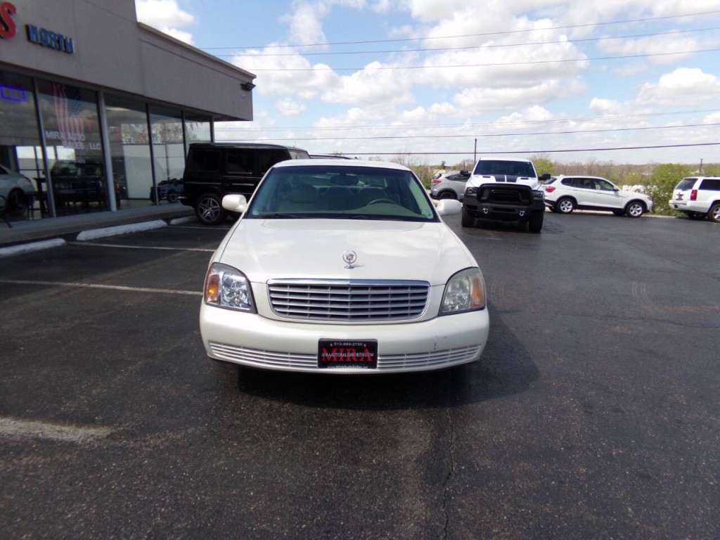 2001 Cadillac DeVille Image 3