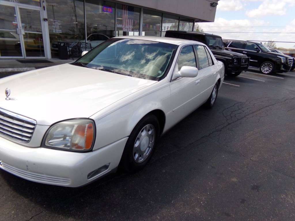 2001 Cadillac DeVille Image 30