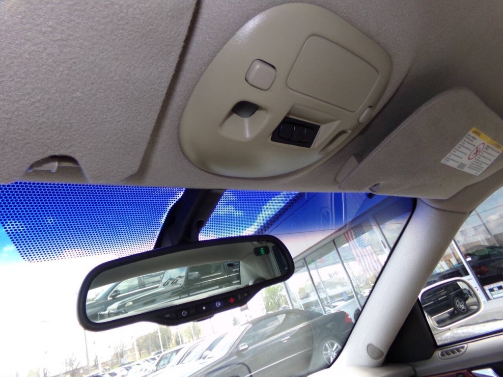 2001 Cadillac DeVille Image 51
