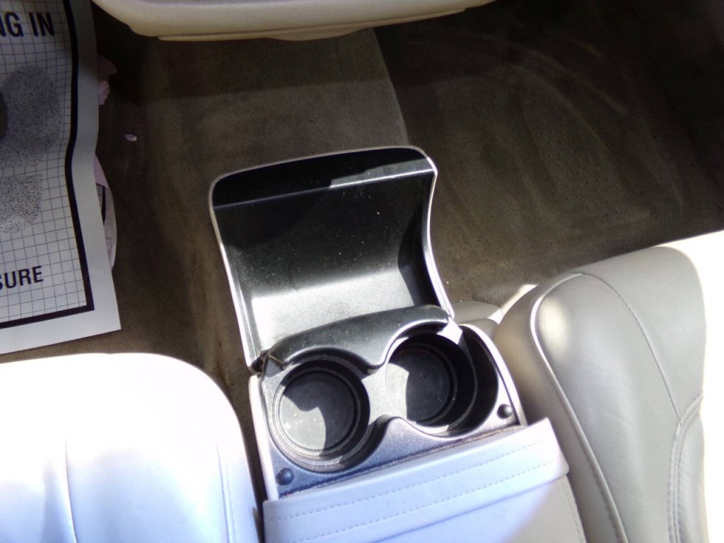 2001 Cadillac DeVille Image 57