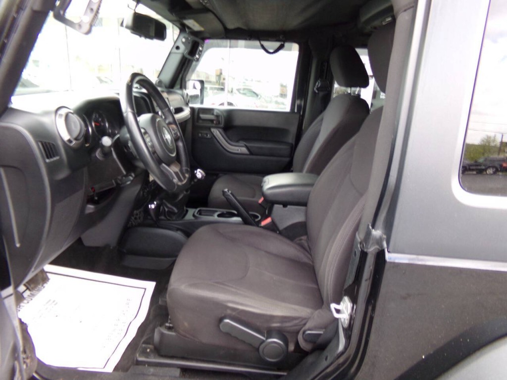 2014 Jeep Wrangler Image 10