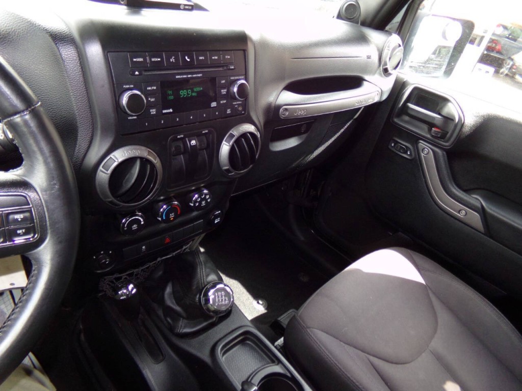 2014 Jeep Wrangler Image 59