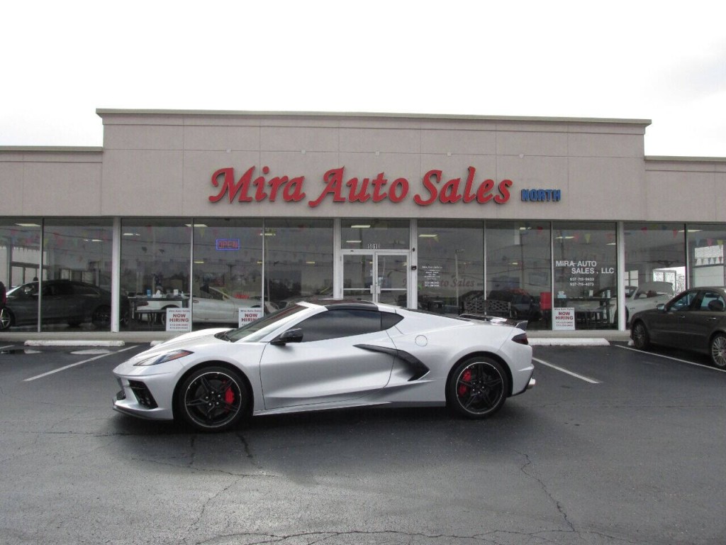 2020 Chevrolet Corvette Image 2