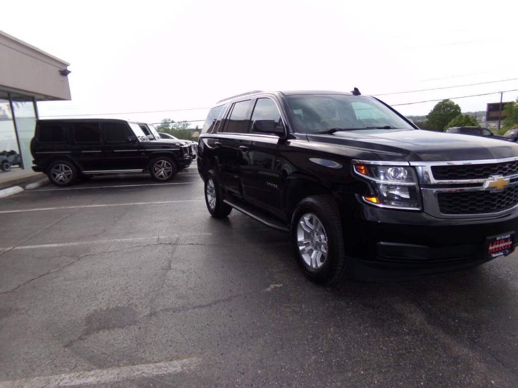 2016 Chevrolet Tahoe Image 4