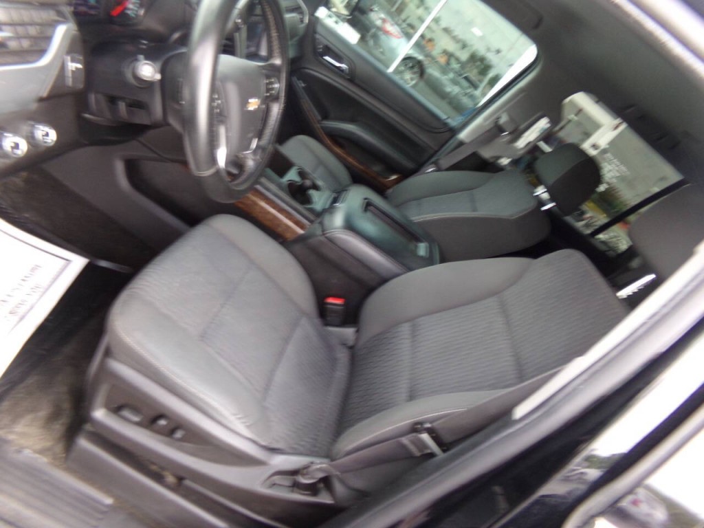 2016 Chevrolet Tahoe Image 11