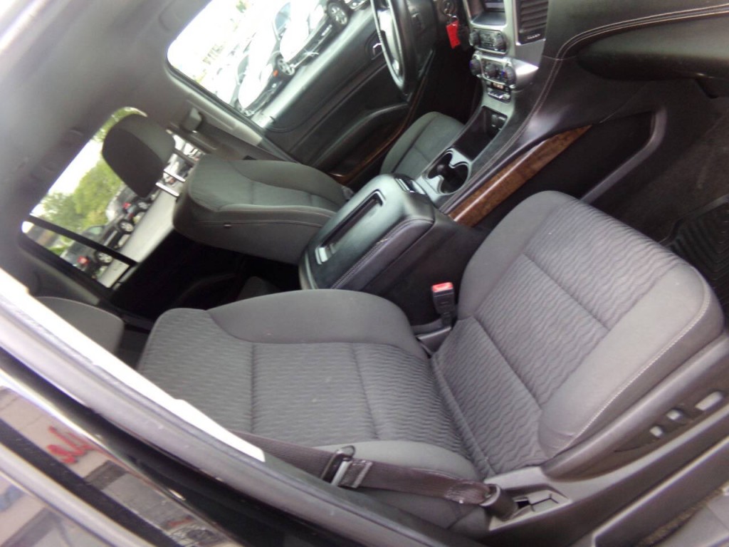 2016 Chevrolet Tahoe Image 28