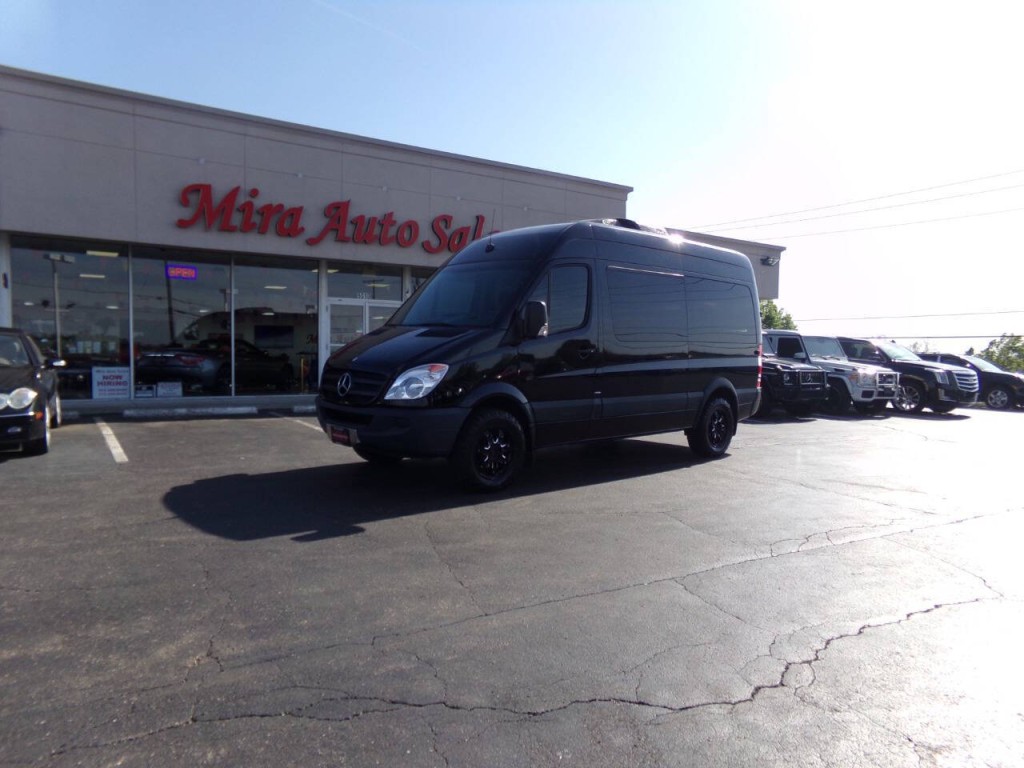 2011 Mercedes-Benz Sprinter Image 3