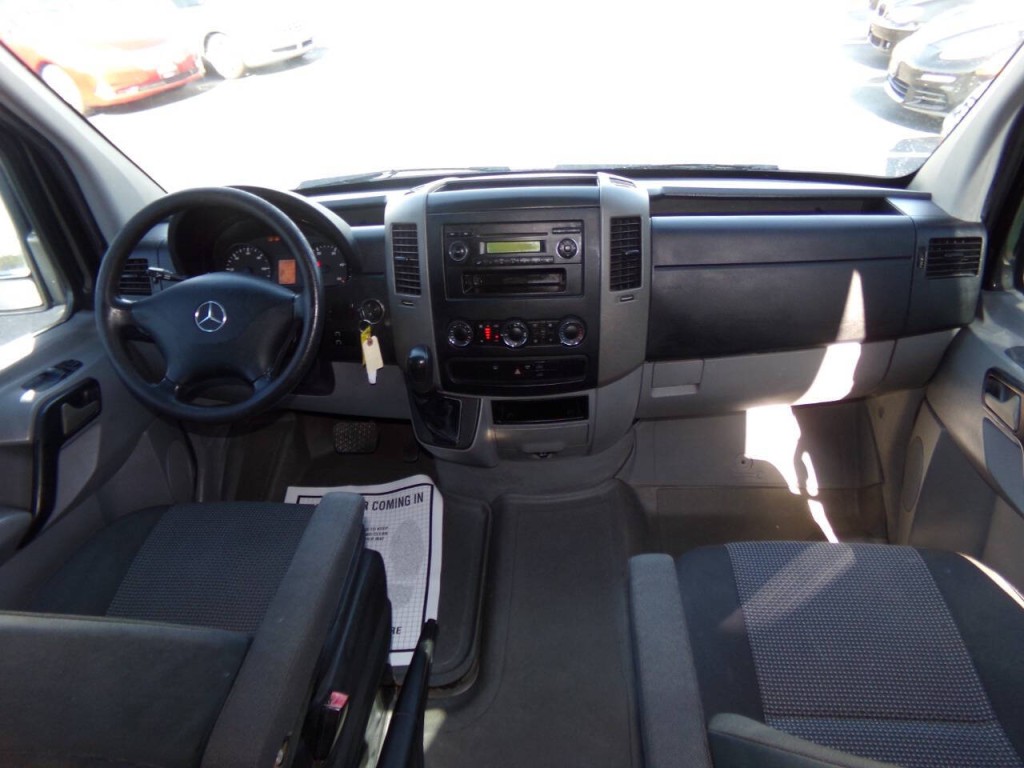 2011 Mercedes-Benz Sprinter Image 19