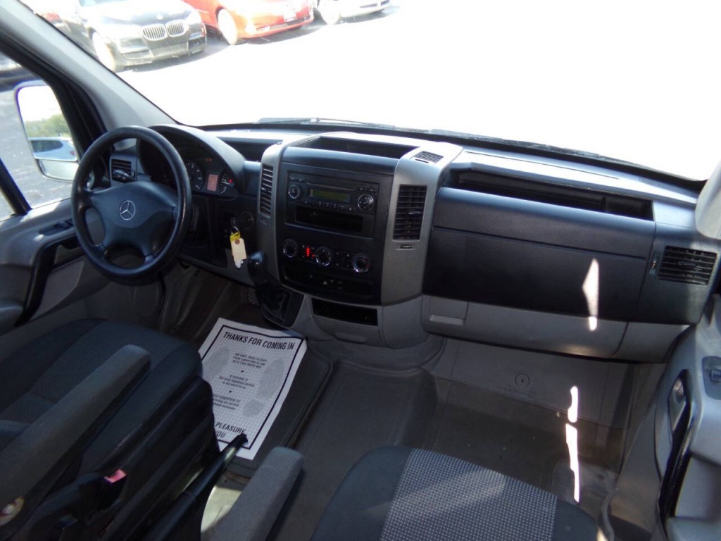 2011 Mercedes-Benz Sprinter Image 20