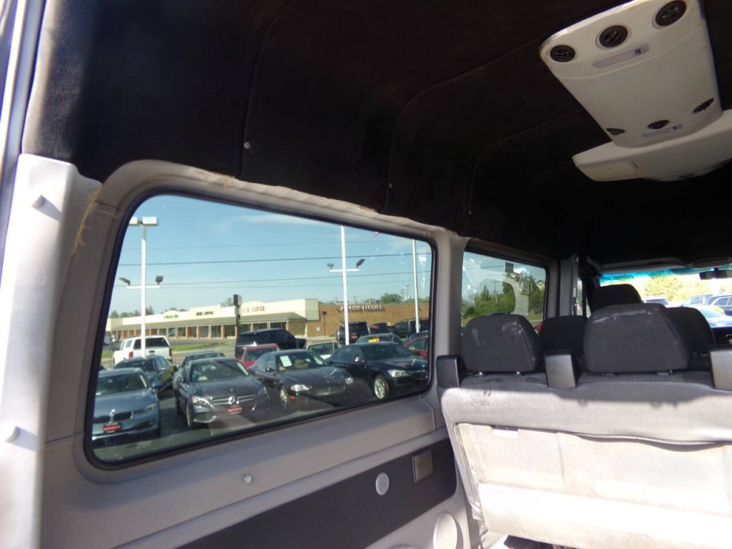 2011 Mercedes-Benz Sprinter Image 28