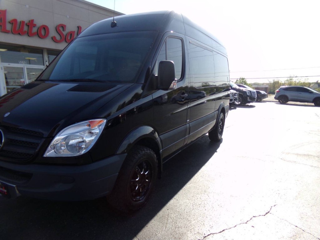 2011 Mercedes-Benz Sprinter Image 36