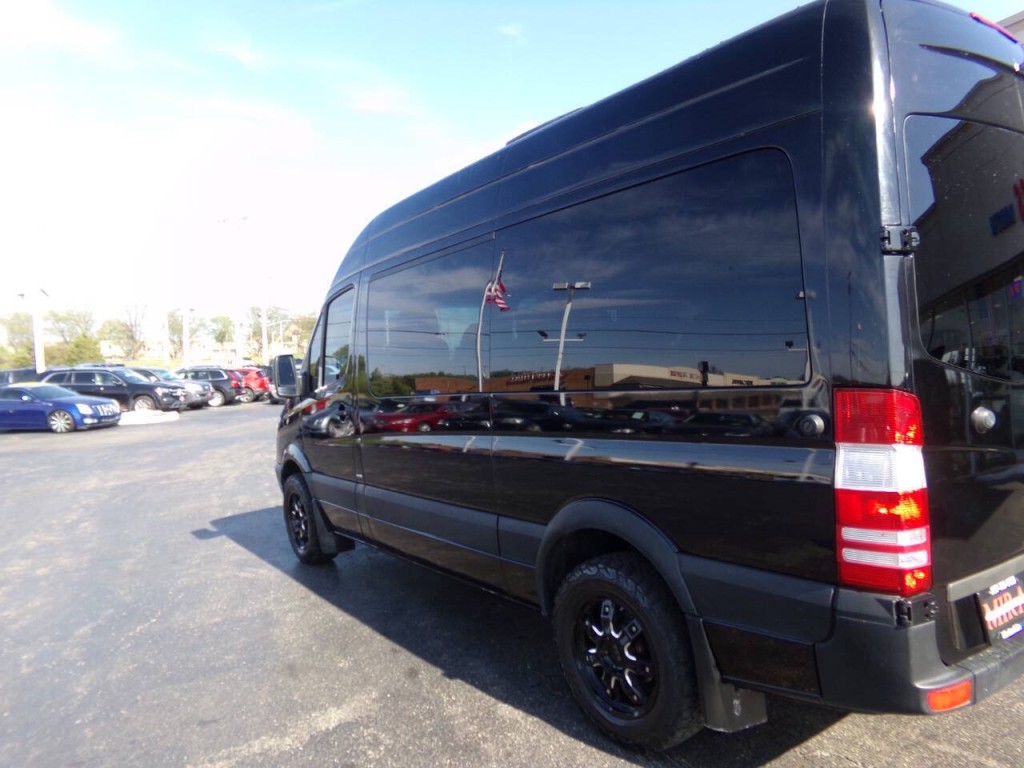 2011 Mercedes-Benz Sprinter Image 42