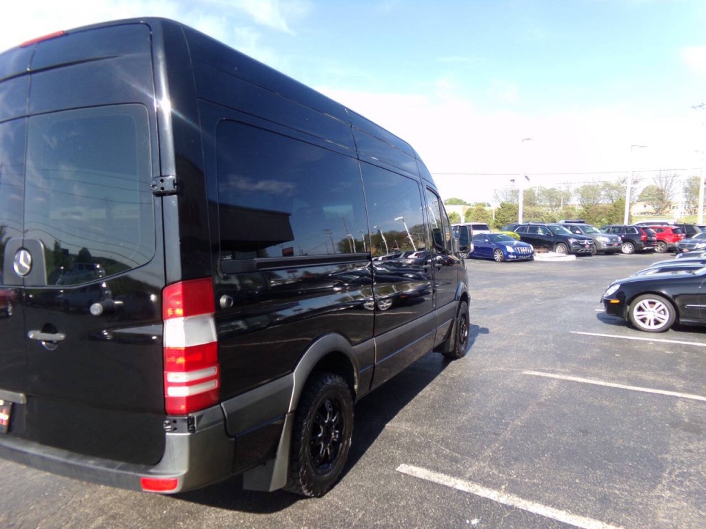 2011 Mercedes-Benz Sprinter Image 44