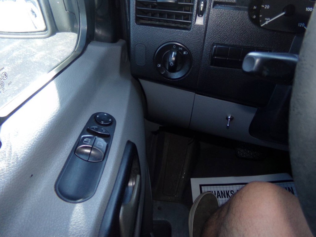 2011 Mercedes-Benz Sprinter Image 55